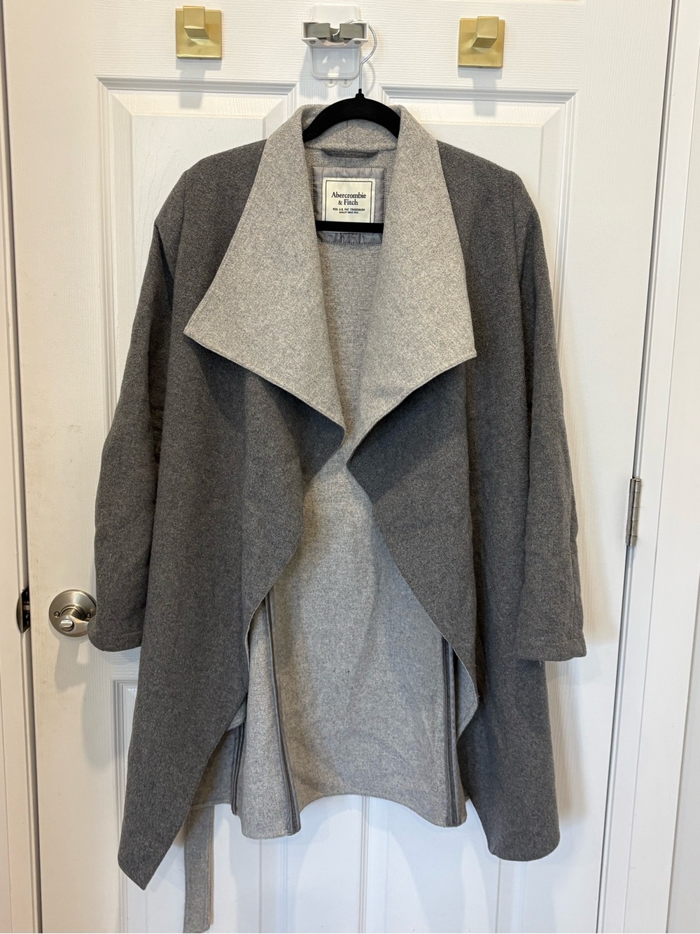 Abercrombie & Fitch Reversible Draped Cardigan in Dark Gray and Light Gray #1347
